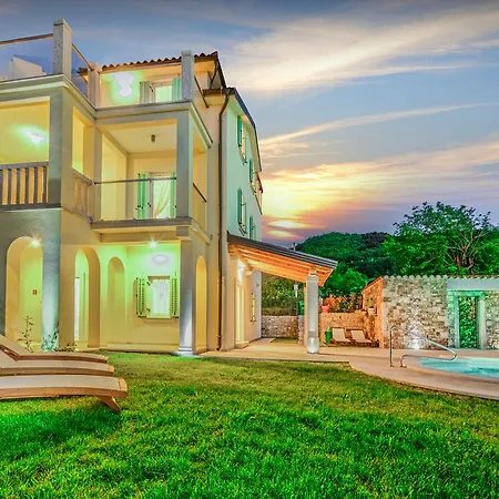 Holiday home Demetra Motovun