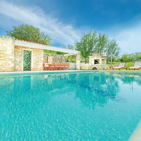Holiday home Demetra