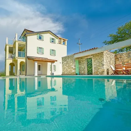 Holiday home Demetra Motovun